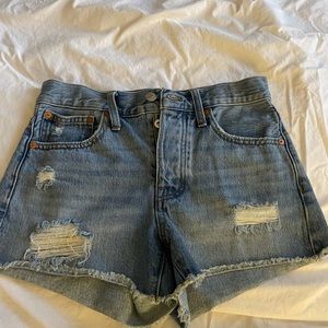 Madwell jean distressed shorts